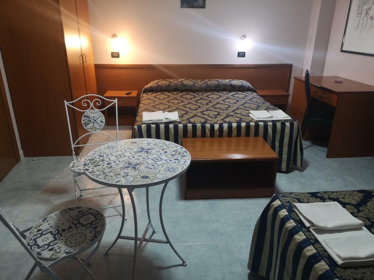 סן ג'יואבאני רוטונדו Hotel Carriera מראה חיצוני תמונה